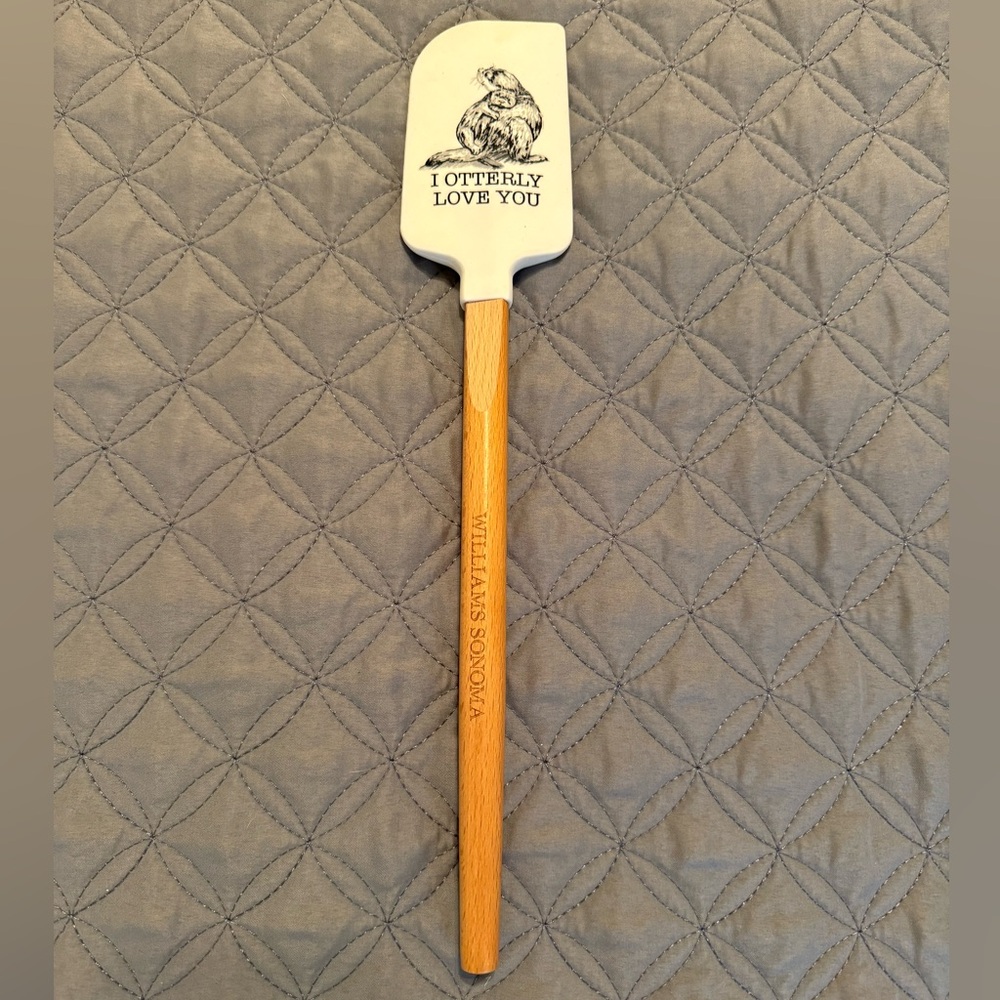 ‘I Otterly Love You’ Spatula